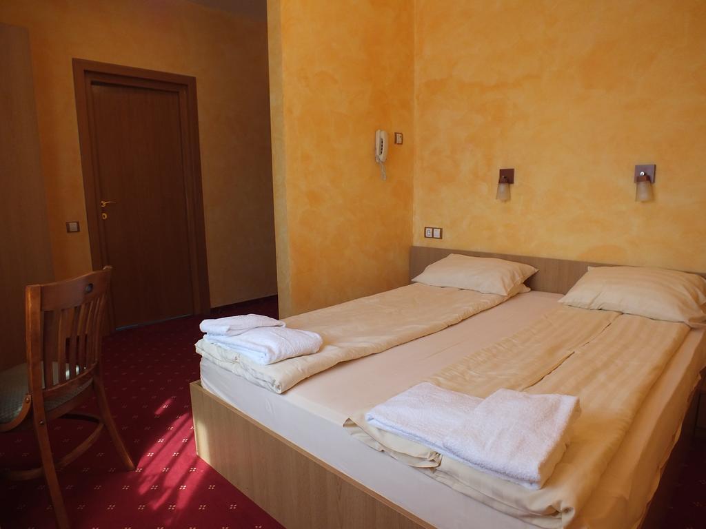 Motel Vector Gaesti Номер фото