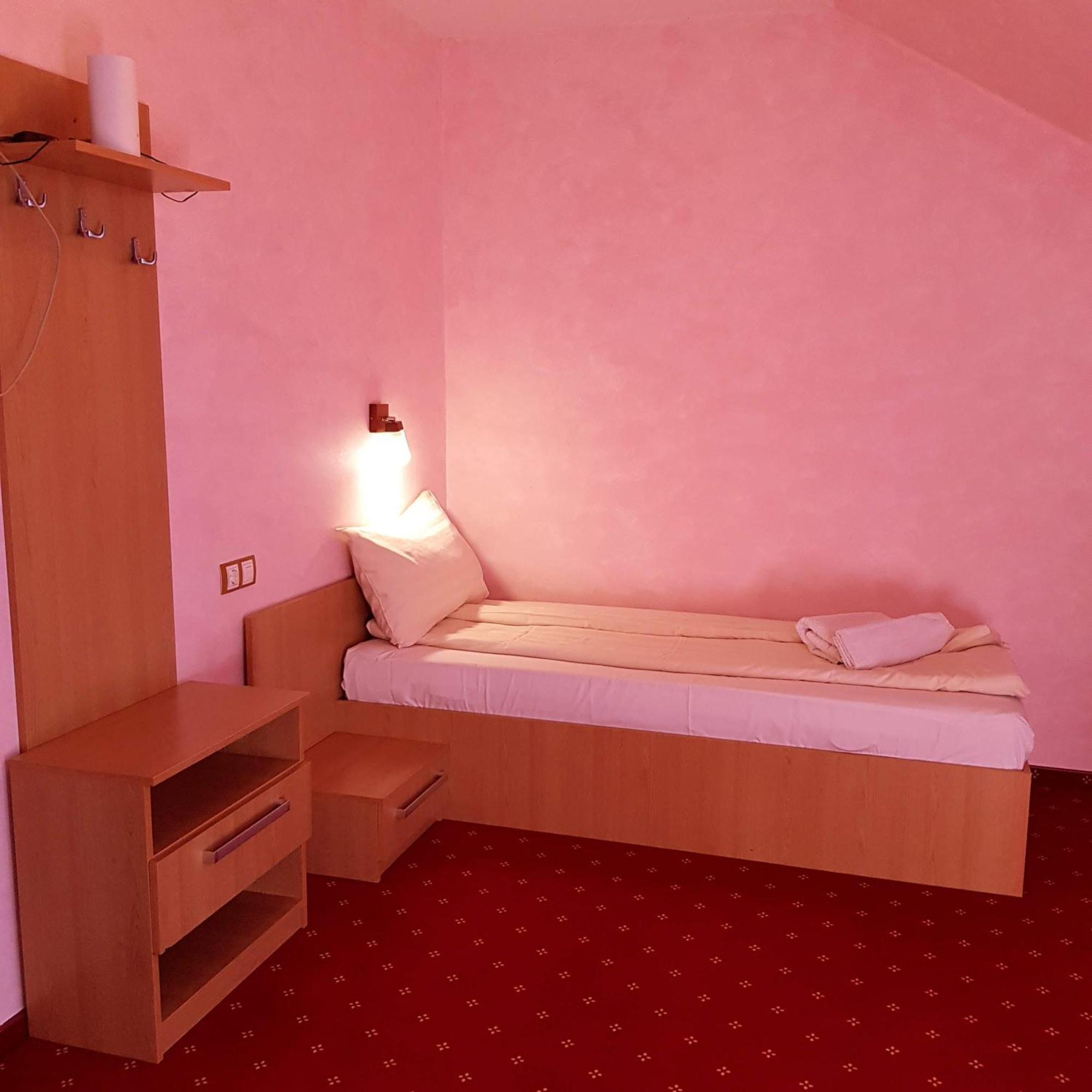 Motel Vector Gaesti Экстерьер фото