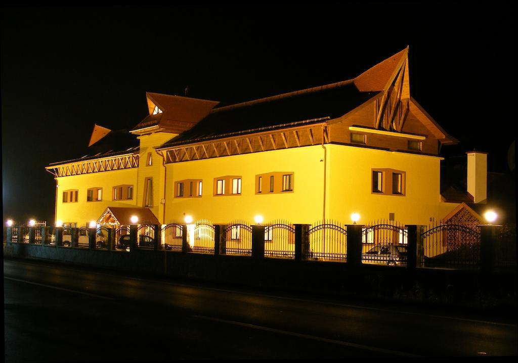 Motel Vector Gaesti Экстерьер фото